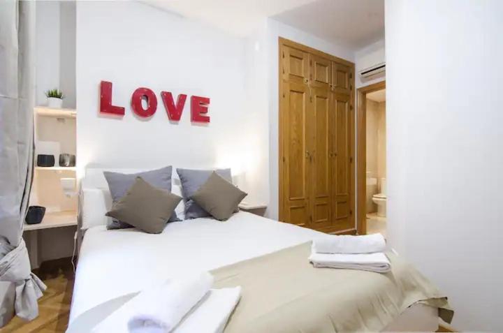 Bright & Spacious- City Center- 2Rooms-2Bathrooms Madrid Exterior photo